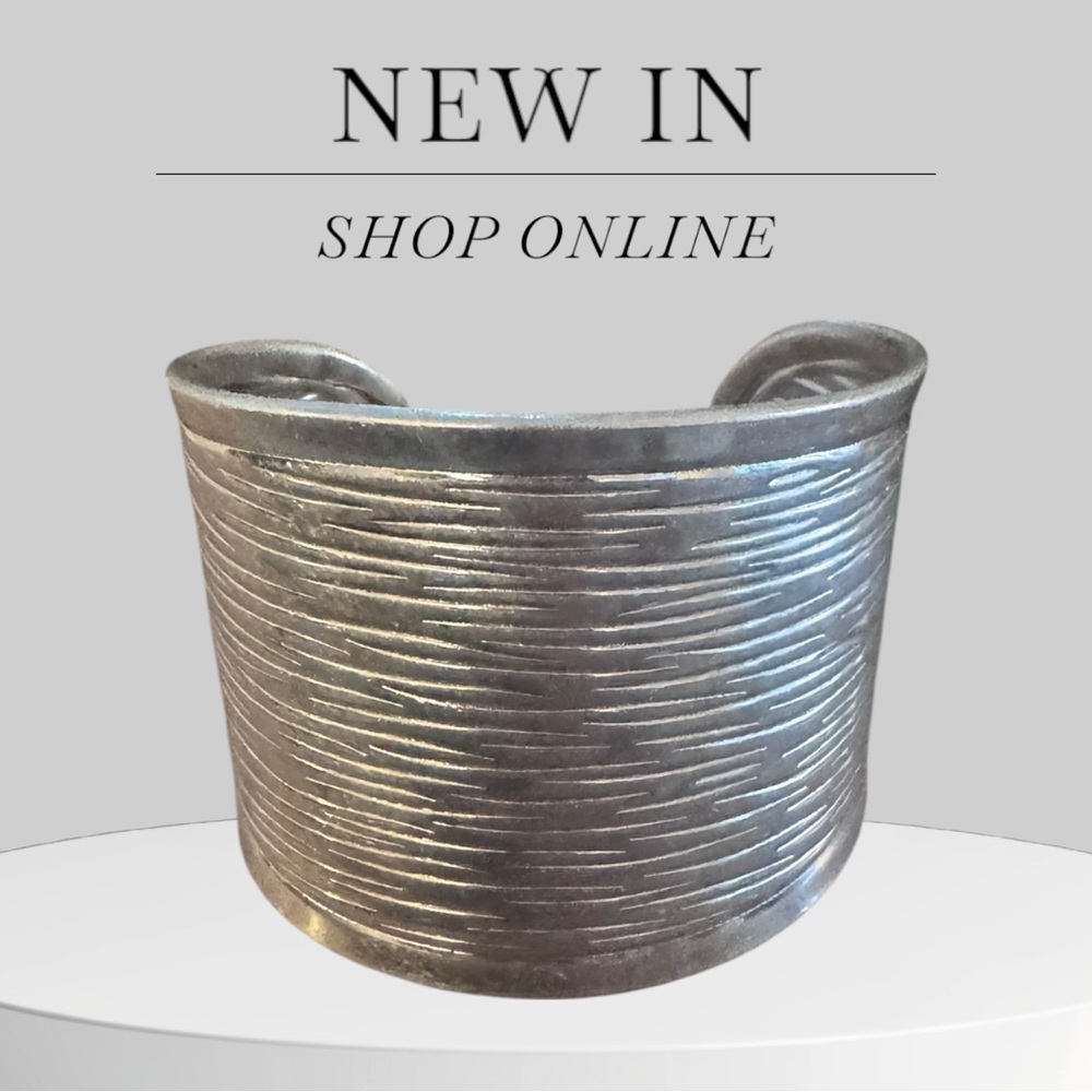 Silver-Tone Cuff Bracelet – NWT | Sleek Shine + Everyday Edge 💫